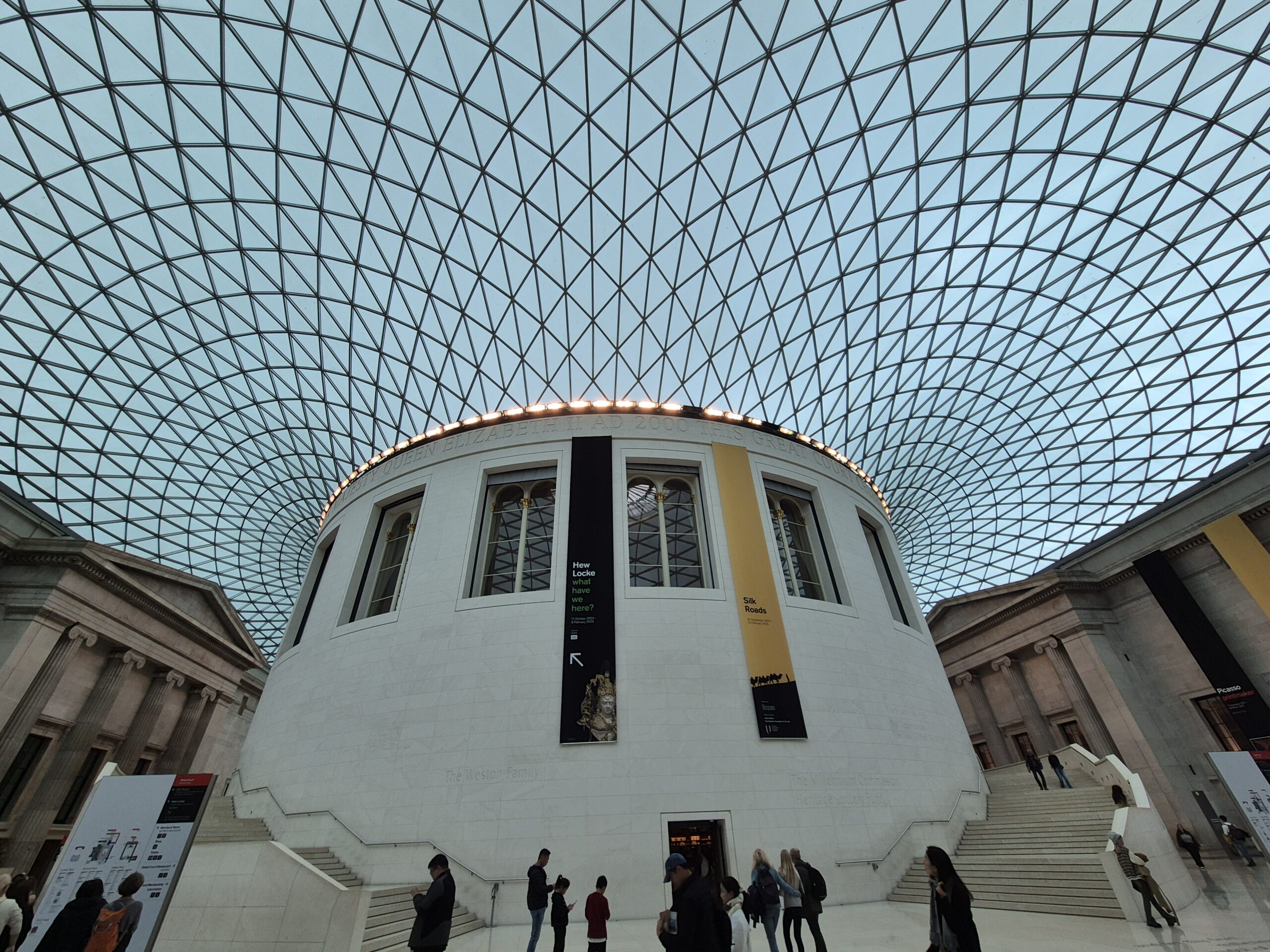 Best Museums in London and Cheap Eateries – A Comprehensive Guide 2024-2025