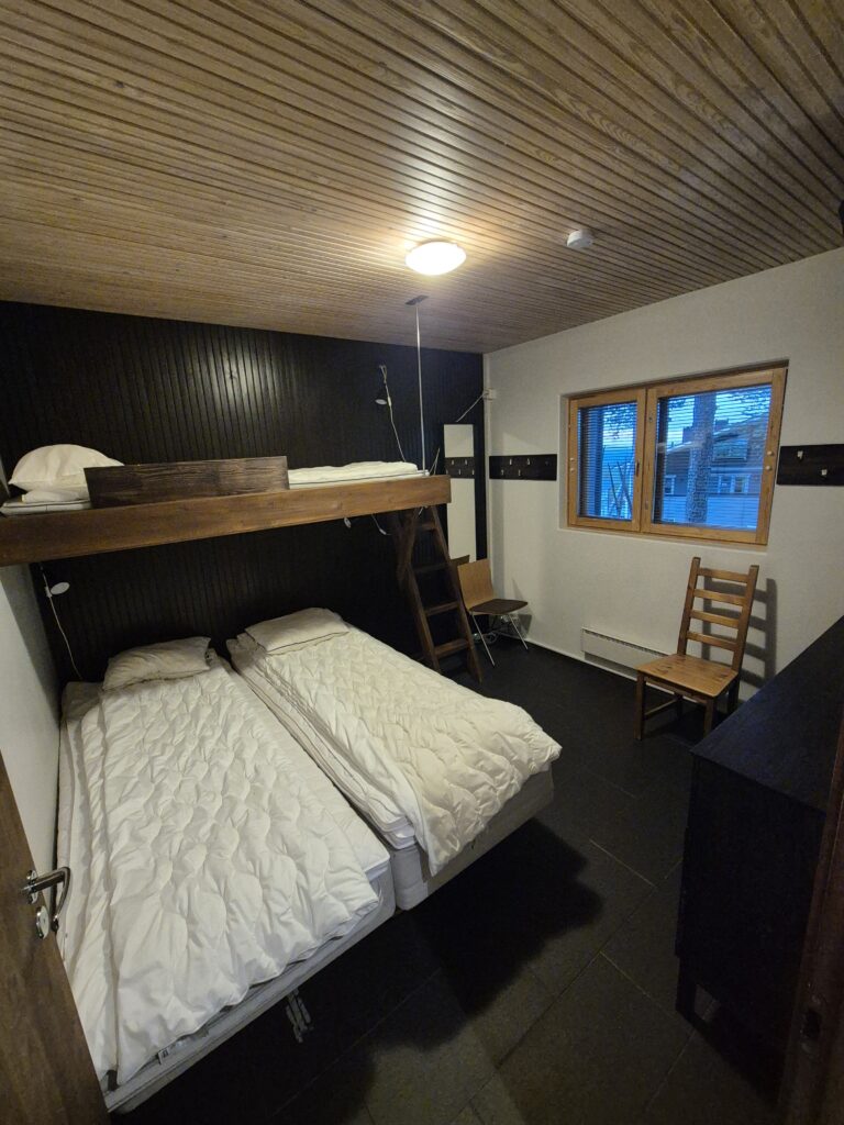 Holyone B basement bedroom