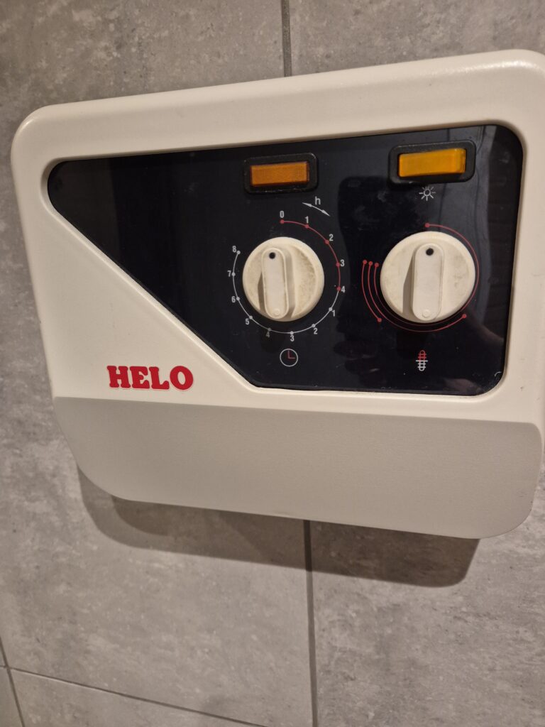 Holyone B sauna machine